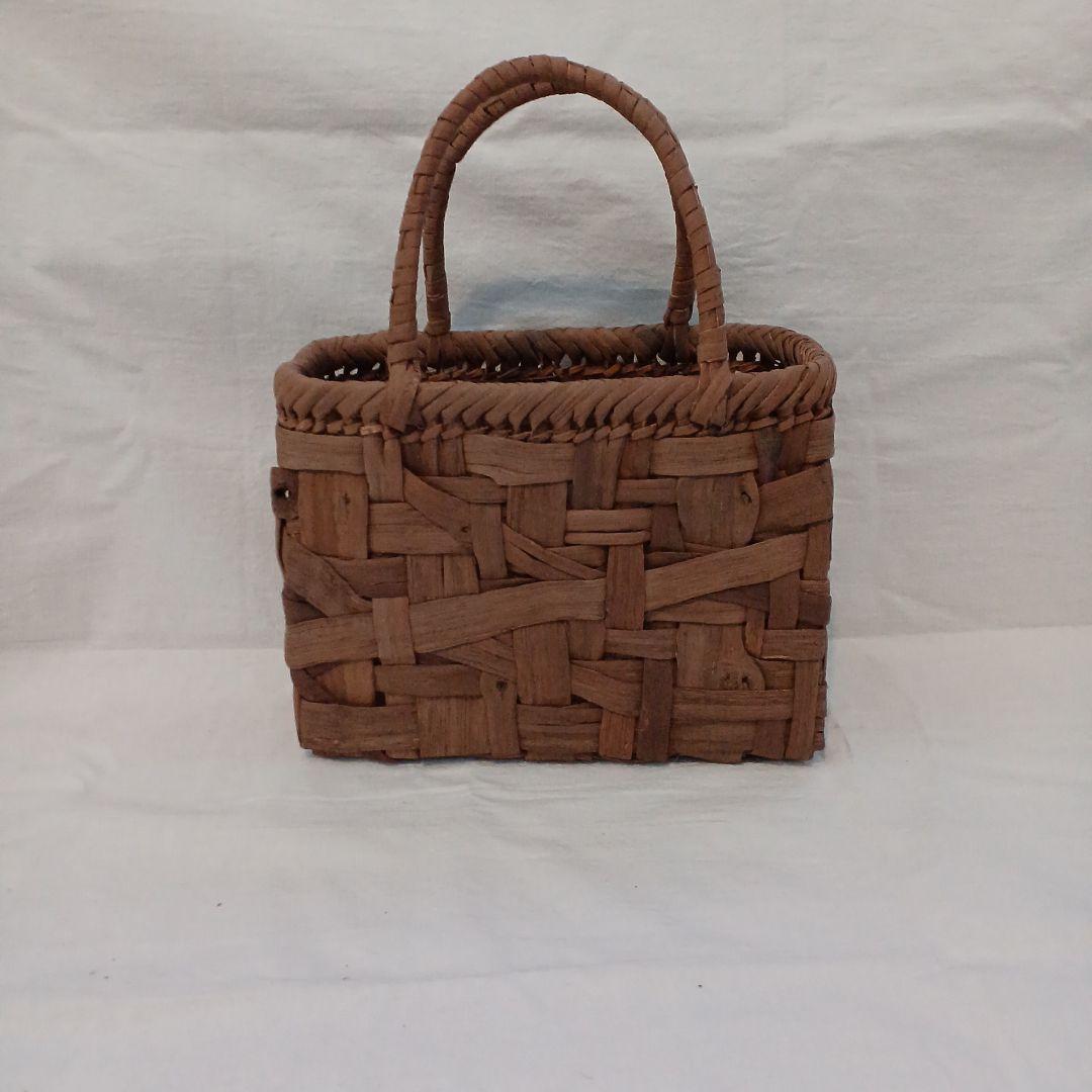 小さい国産山葡萄かご　乱れ編み