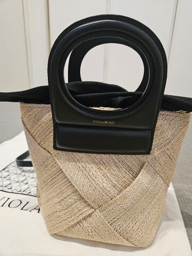 ヴィオラドーロ 　ショルダーバッグ　グレディブリリアン