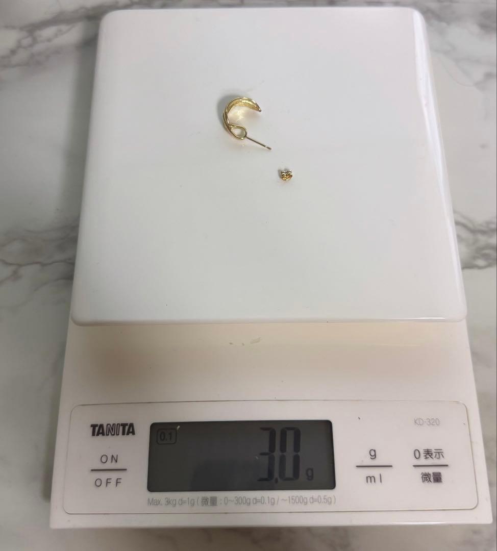 タディアンドキング k18 フェザー ピアス 左耳用 TADY&KING