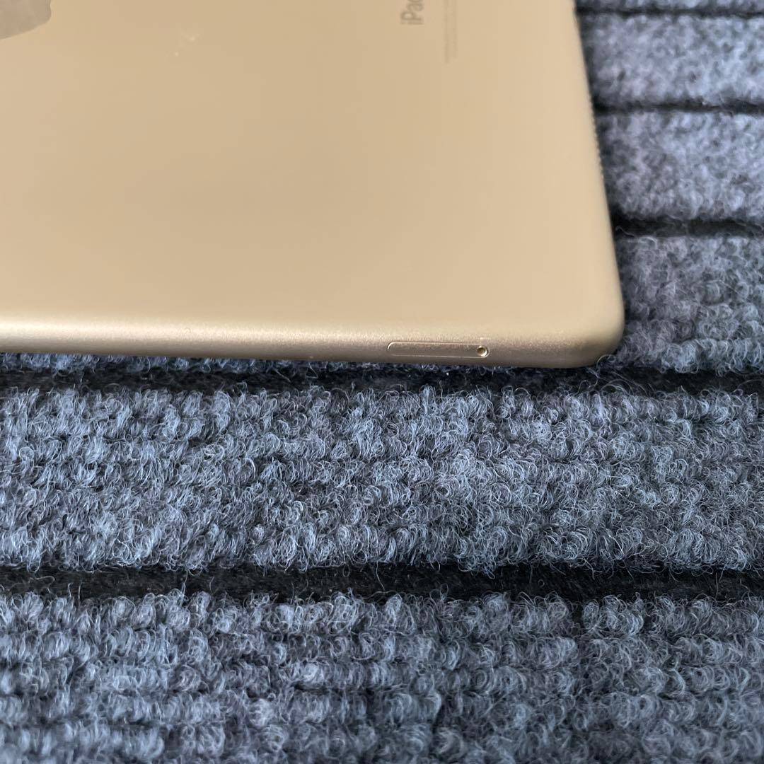 229 iPad Pro10.5 256GB SIMフリー　ゴールド