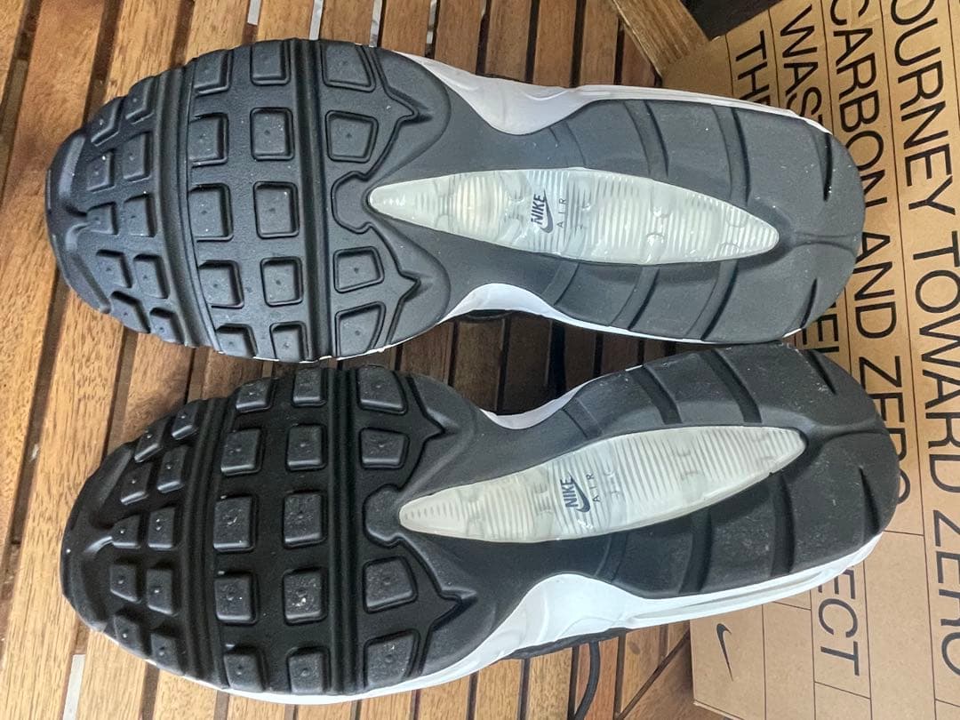 Nike Air Max 95 ブラック スニーカー