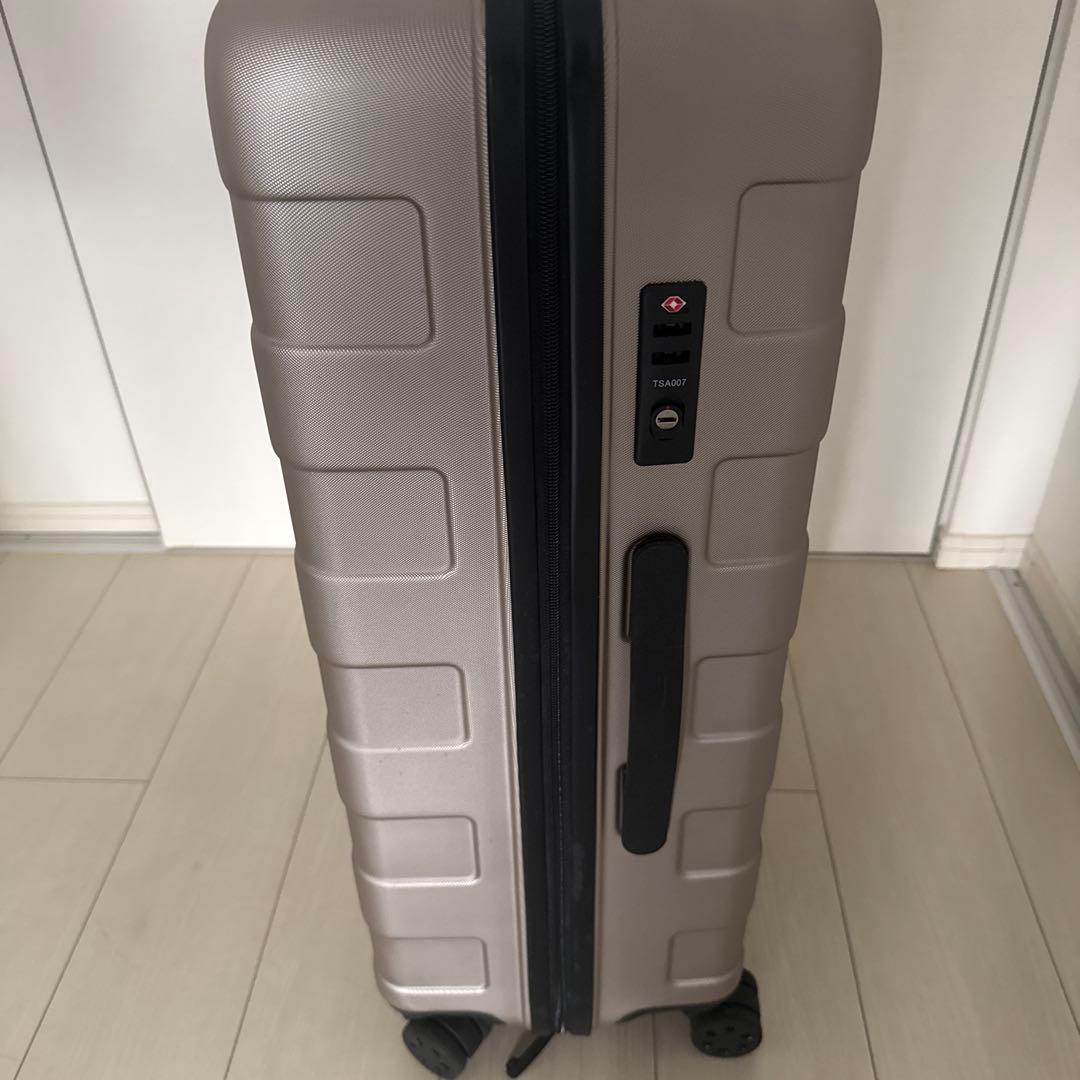 無印　キャリーケース　中型　62L