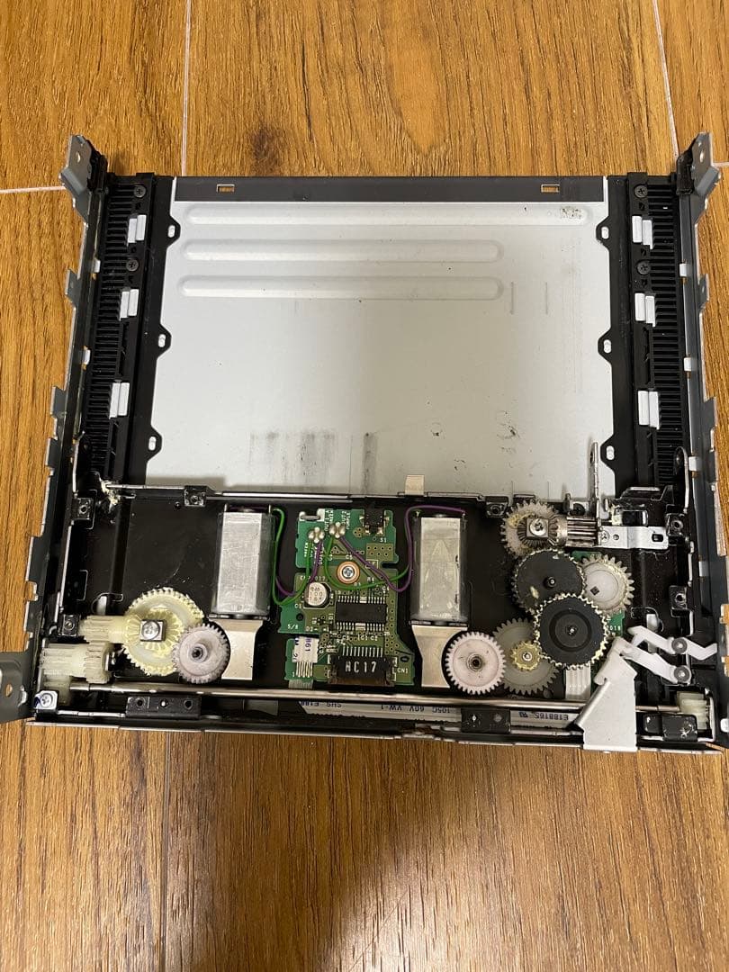 カロッツェリア　AVIC-VH0999 ジャンク　部品取り用