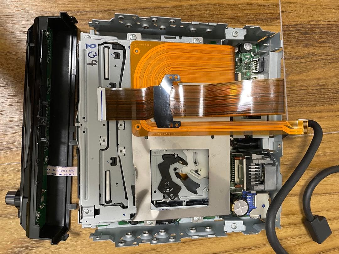 カロッツェリア　AVIC-VH0999 ジャンク　部品取り用