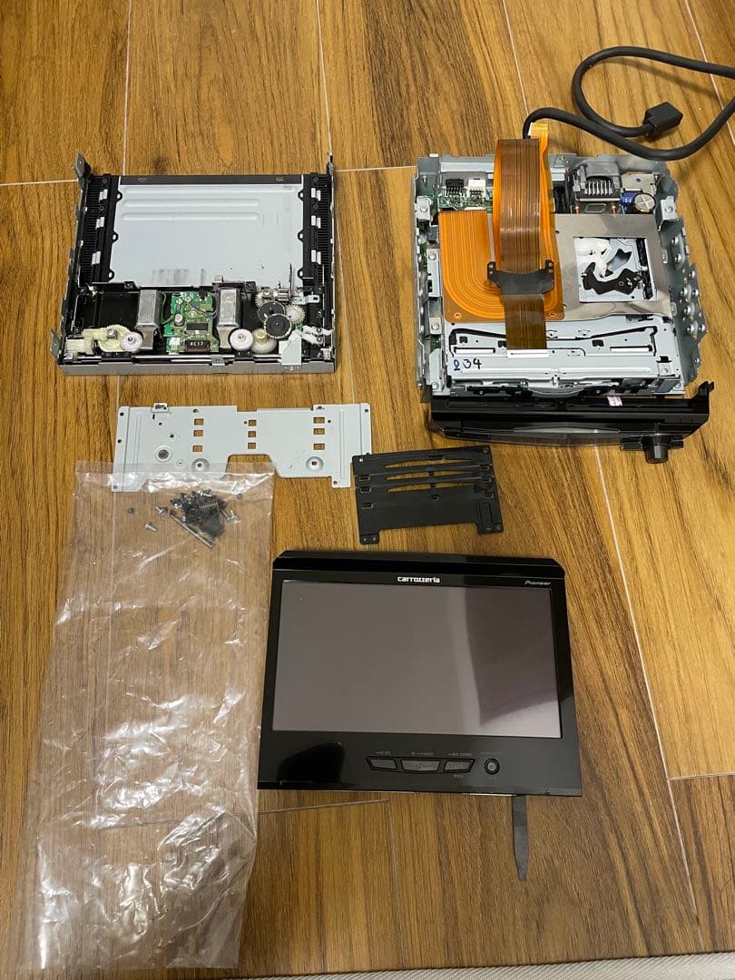 カロッツェリア　AVIC-VH0999 ジャンク　部品取り用