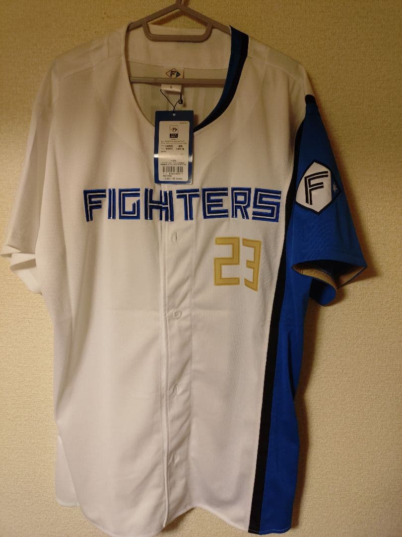 日本ハムファイターズ ユニフォーム 伏見寅威　23　サイズＬ