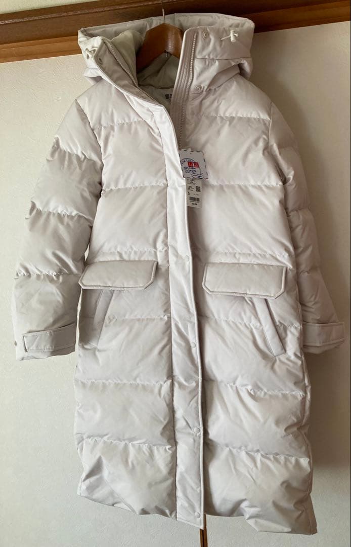 【新品未使用タグ付き】UNIQLO ウルトラウォームダウンロングコート＋ホワイト