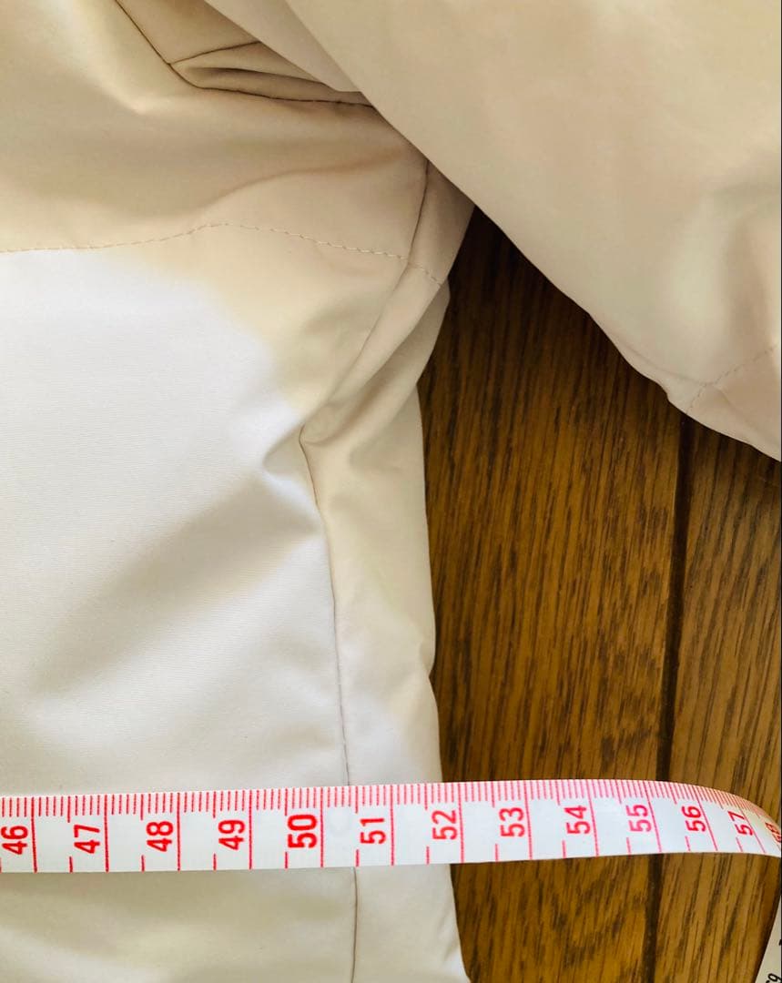 【新品未使用タグ付き】UNIQLO ウルトラウォームダウンロングコート＋ホワイト