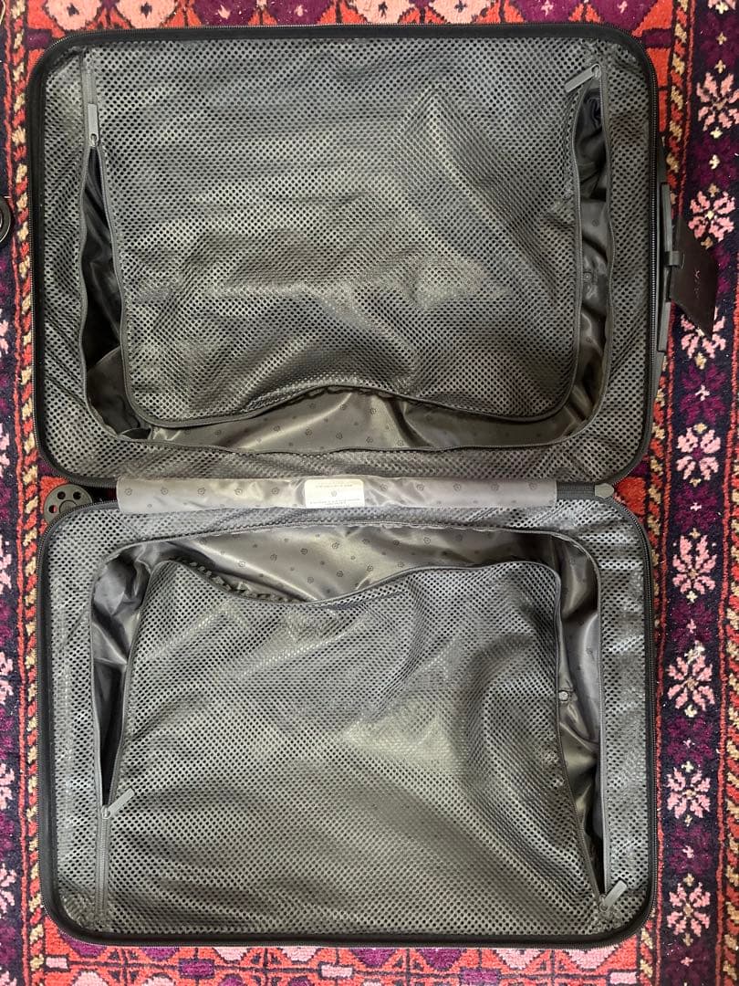 RIMOWA Essential Lite キャビン U人気カラー機内持ち込み可