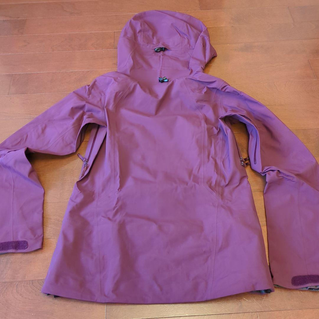 アークテリクス　スキージャケット　ウィメンズXS　バードエイド（期限切れ）あり