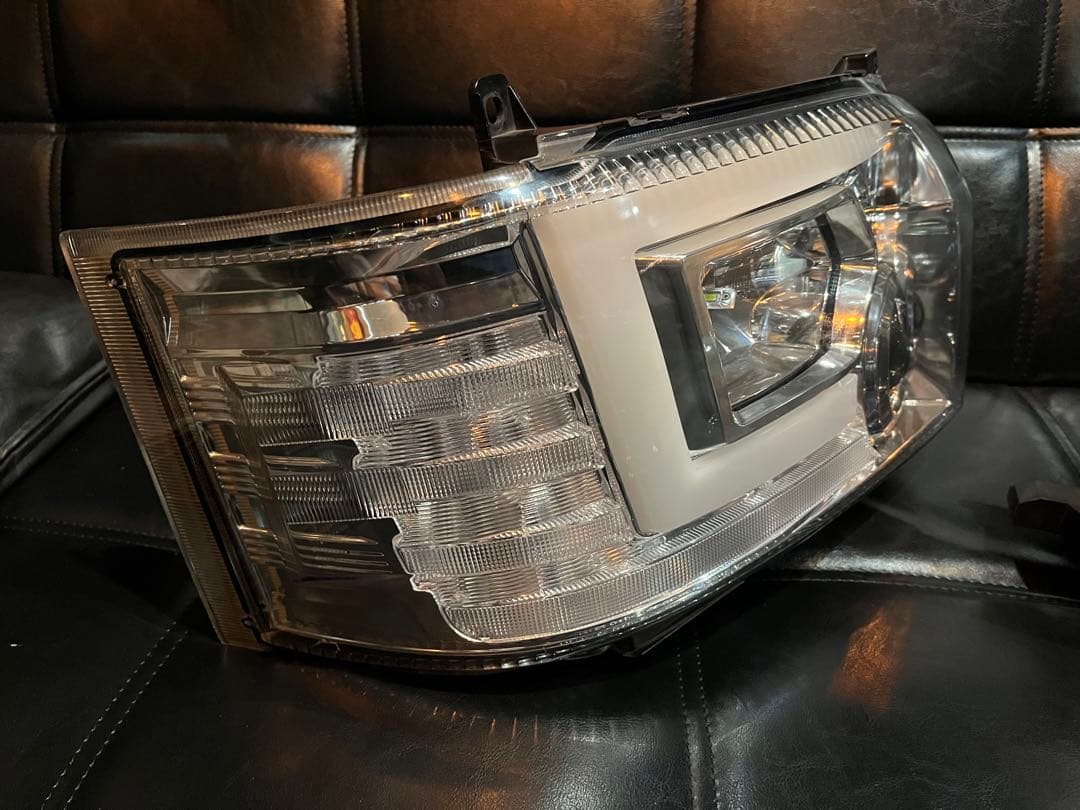 ハイエース SONAR ヘッドライト ソナー LED シーケンシャル