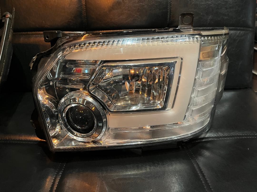 ハイエース SONAR ヘッドライト ソナー LED シーケンシャル