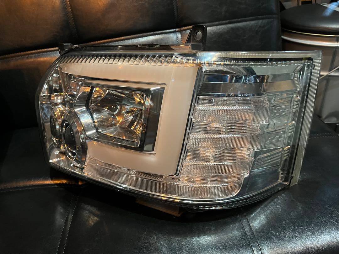 ハイエース SONAR ヘッドライト ソナー LED シーケンシャル