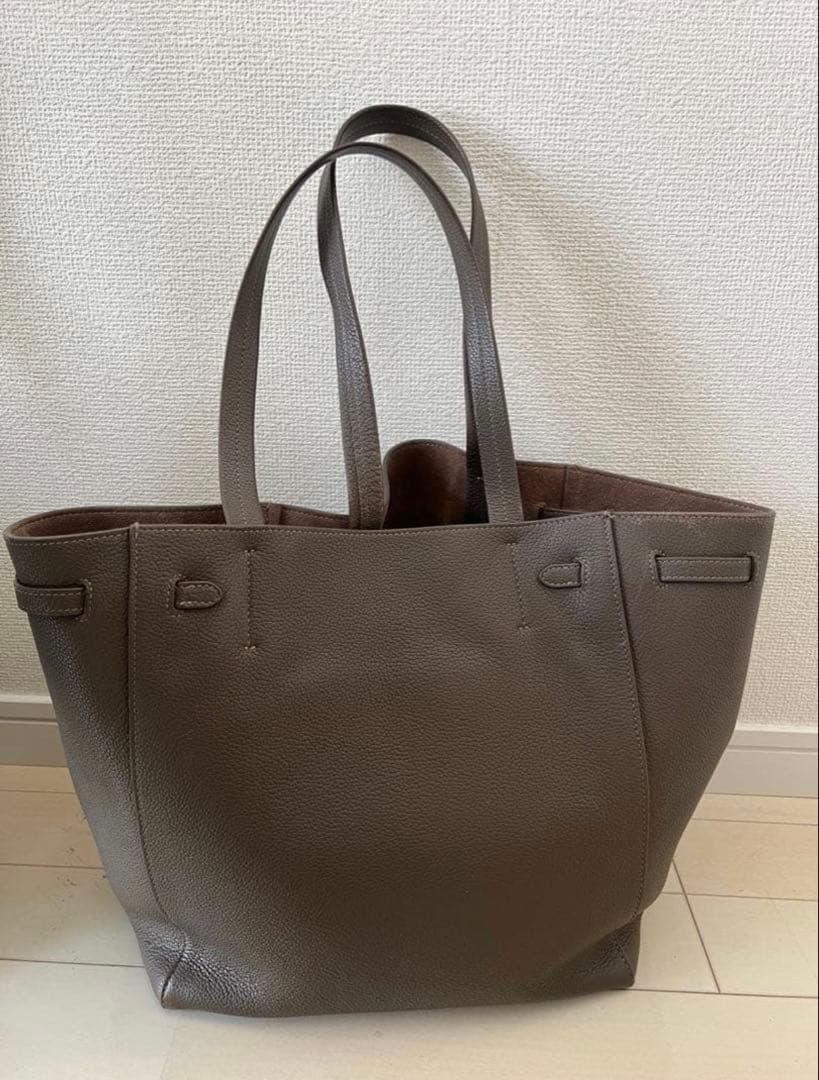 AkariページCELINE カバファントム　トートバッグ