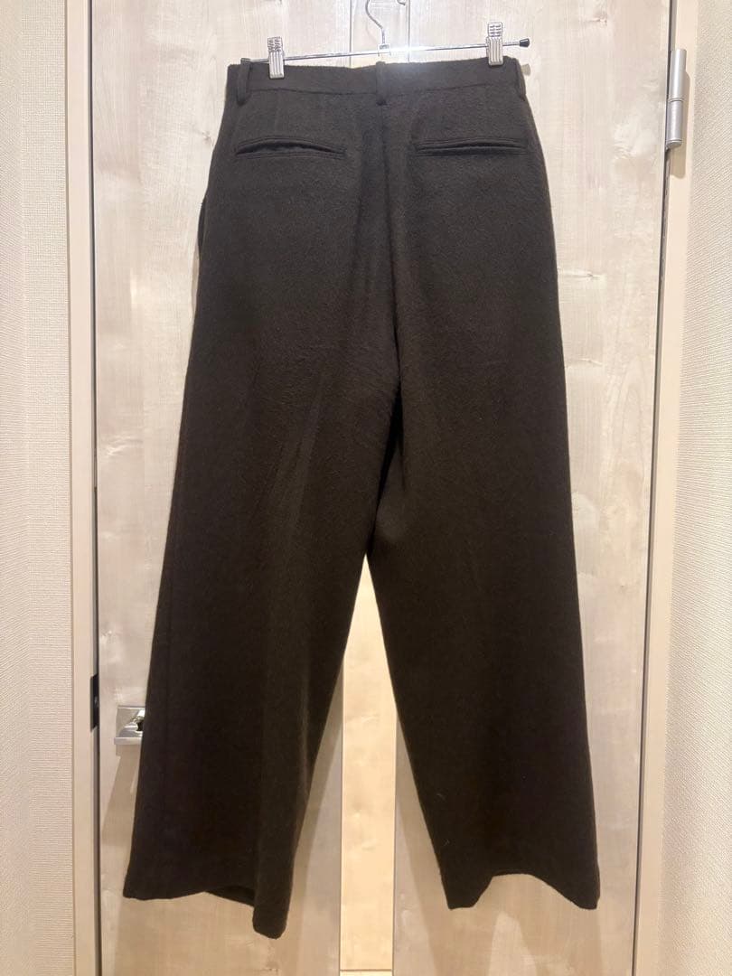 週末値下げ【新品未使用に近い】オーラリー/AURALEE スラックス