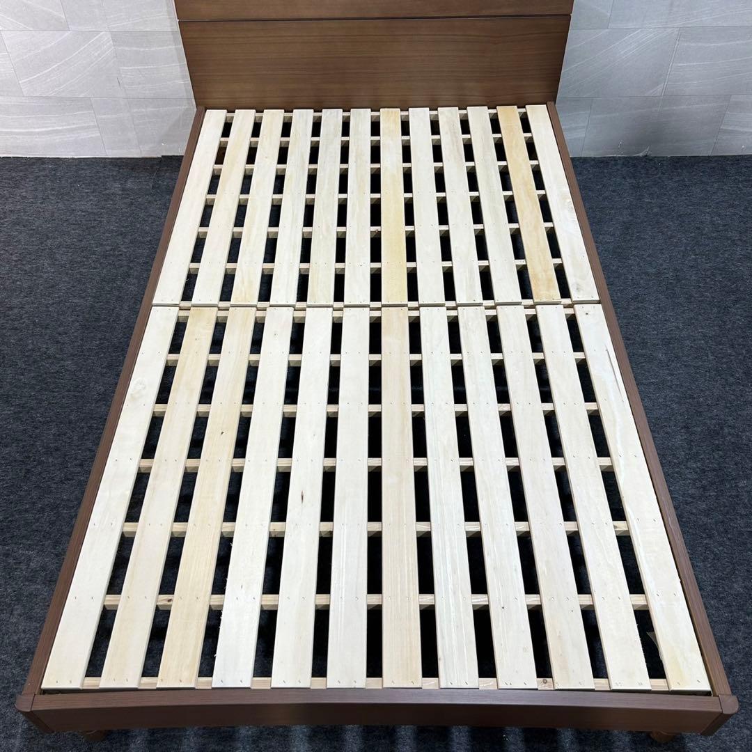 NITORI ベッドフレーム セミダブル シンプル コンセント付き d3606