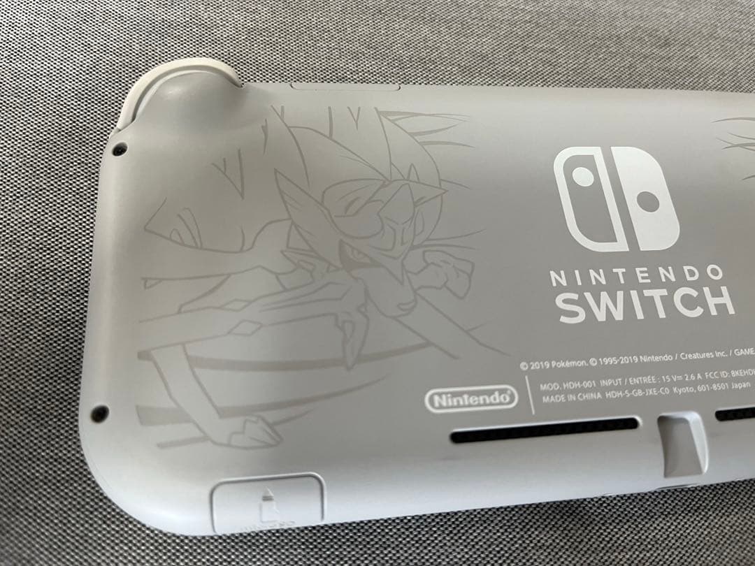 Nintendo Switch Lite ザシアン・ザマゼンタ