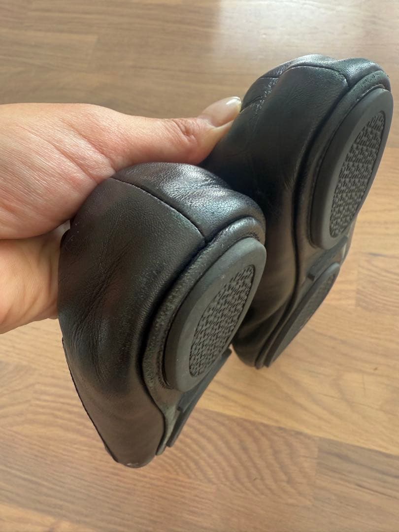 トリーバーチTORY BURCH ブラック フラットシューズ