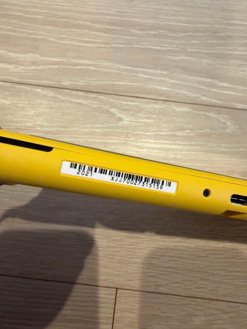 Nintendo Switch Lite イエロー ピカチュウケース付き