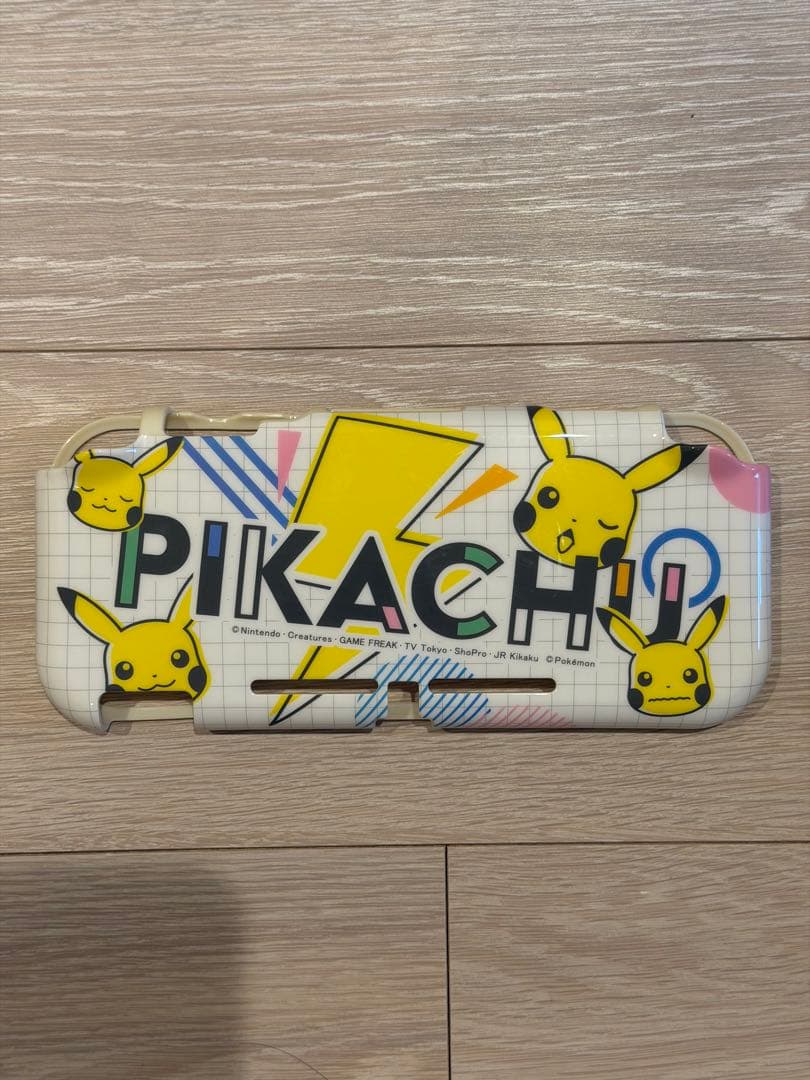 Nintendo Switch Lite イエロー ピカチュウケース付き