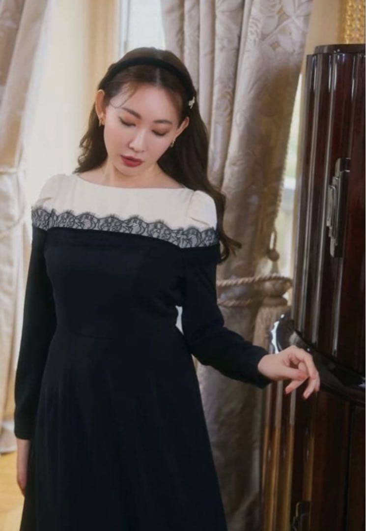 ワンピース Herlipto Leonie Two-Tone Dress