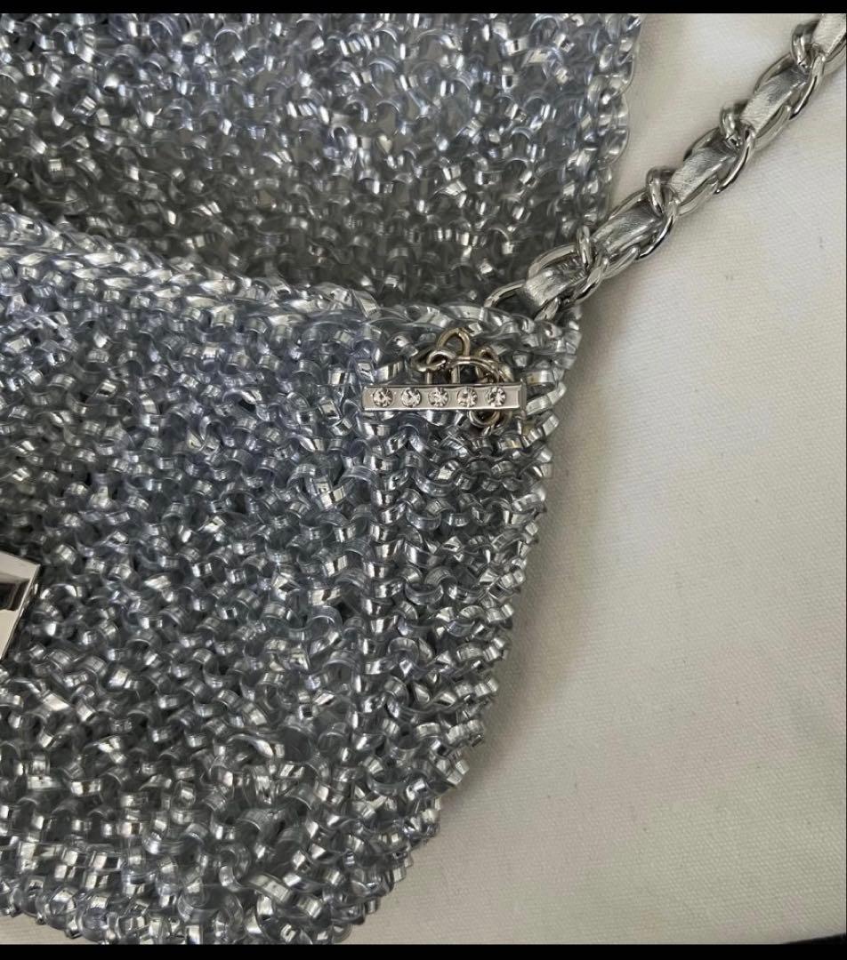 新品　アンテプリマ　ルケットショルダーバッグ　ターンロック　シルバー