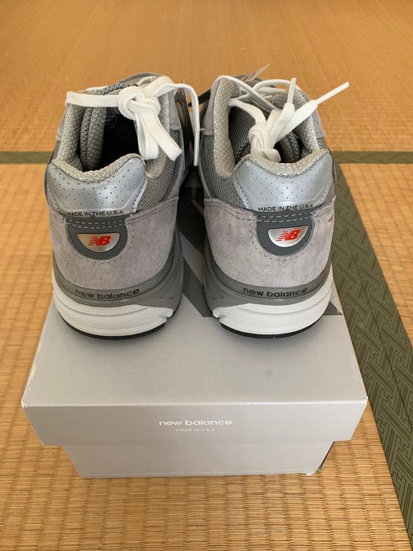 new balance スニーカー グレー 新しいタグ付き