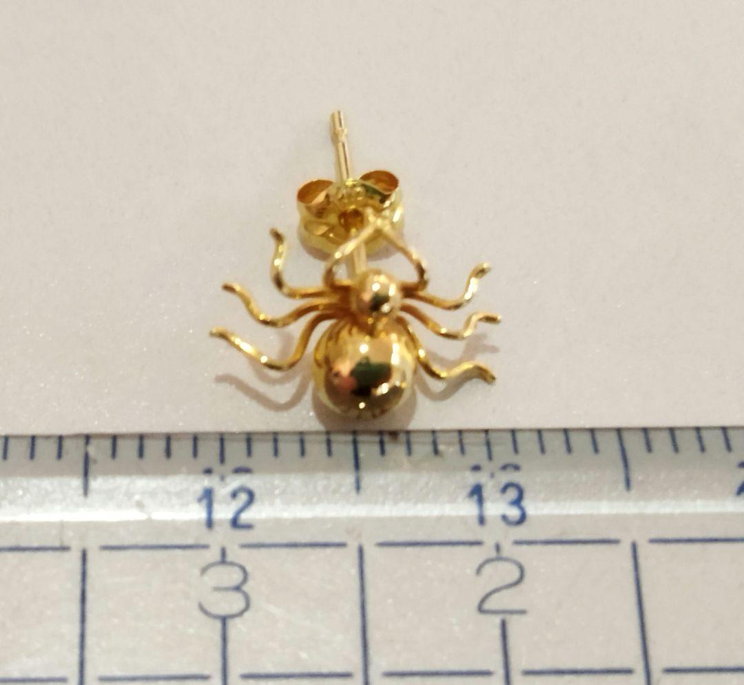 K18 蜘蛛デザインのピアス 約0.4g