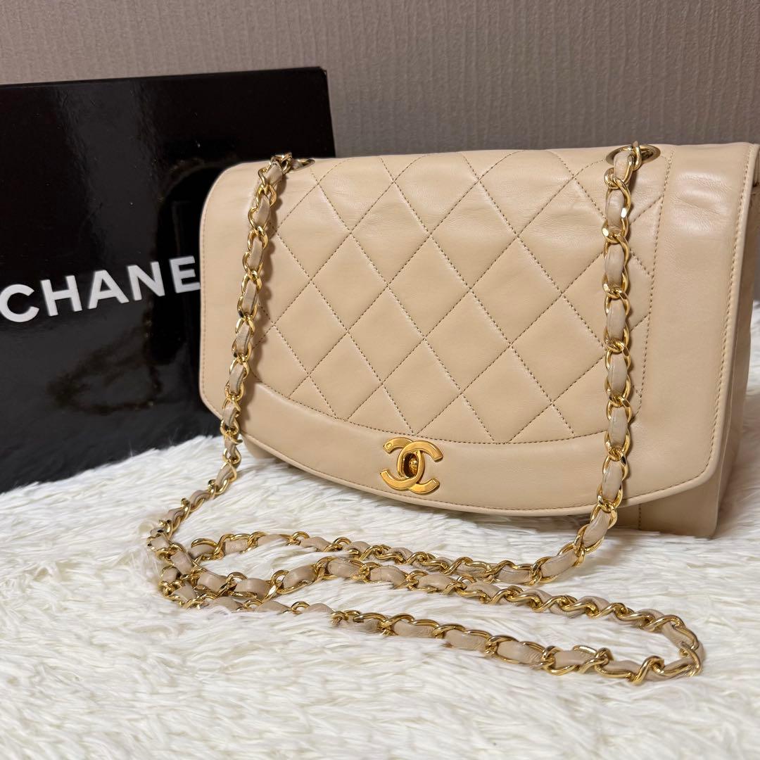 シャネル CHANEL マトラッセ ダイアナ チェーンバッグ 2番台 ベージュ