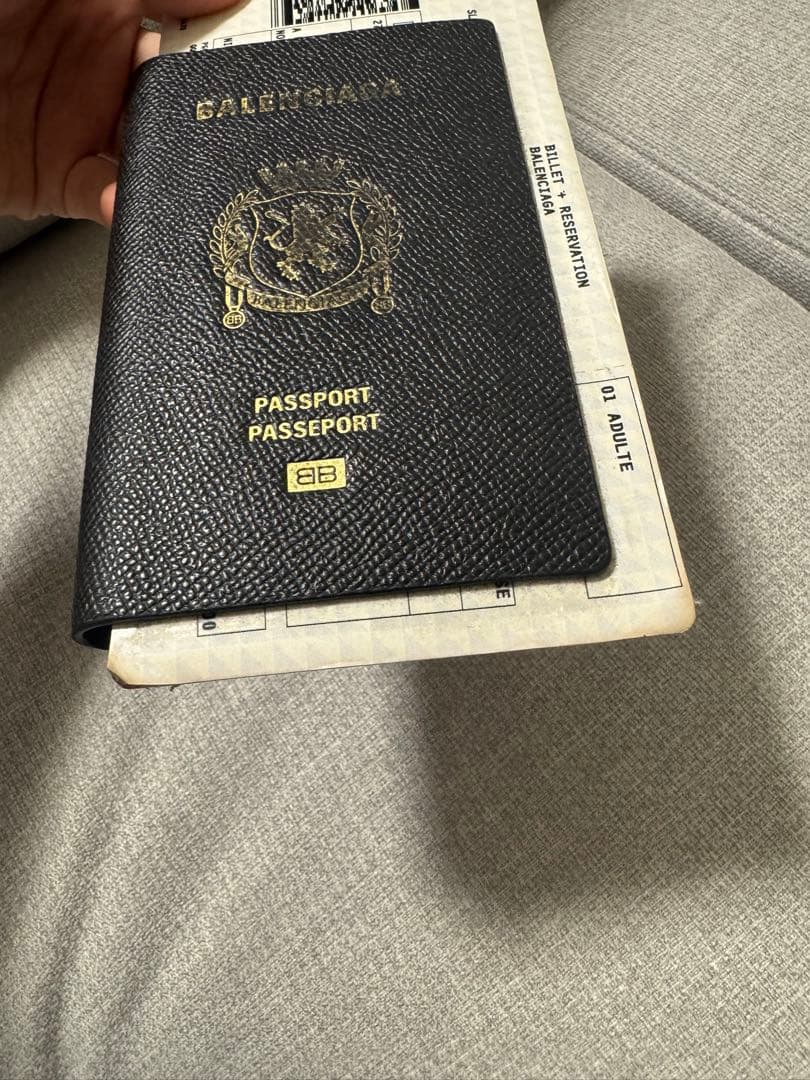 バレンシアガ パスポート ロングウォレット 1チケット 長財布 ブラック