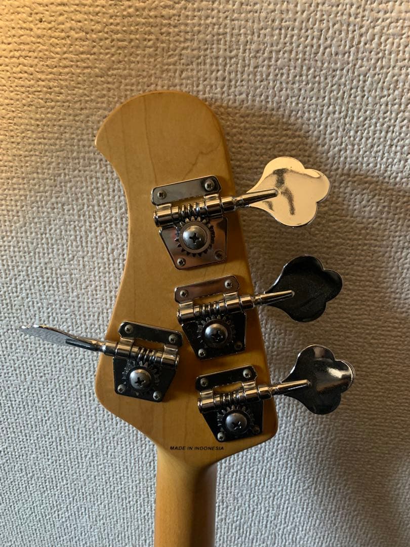 くさい エレキベース musicman sterling StingRay