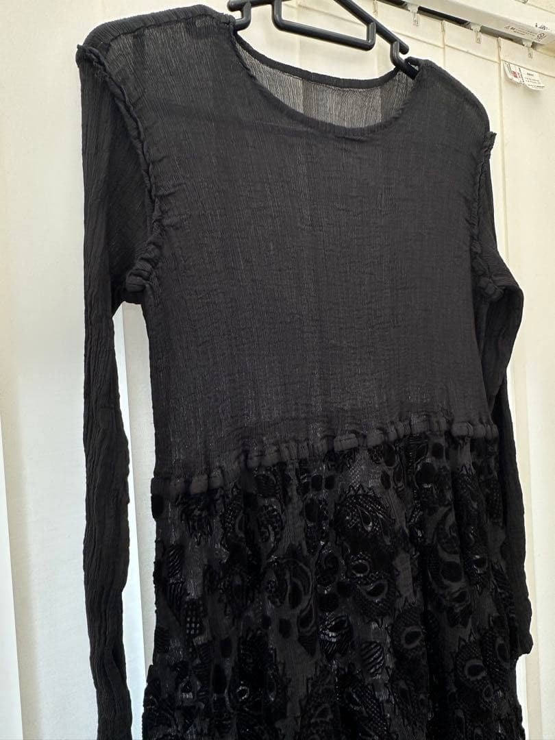 イッセイミヤケIssey Miyake me 黒 長袖チュニック