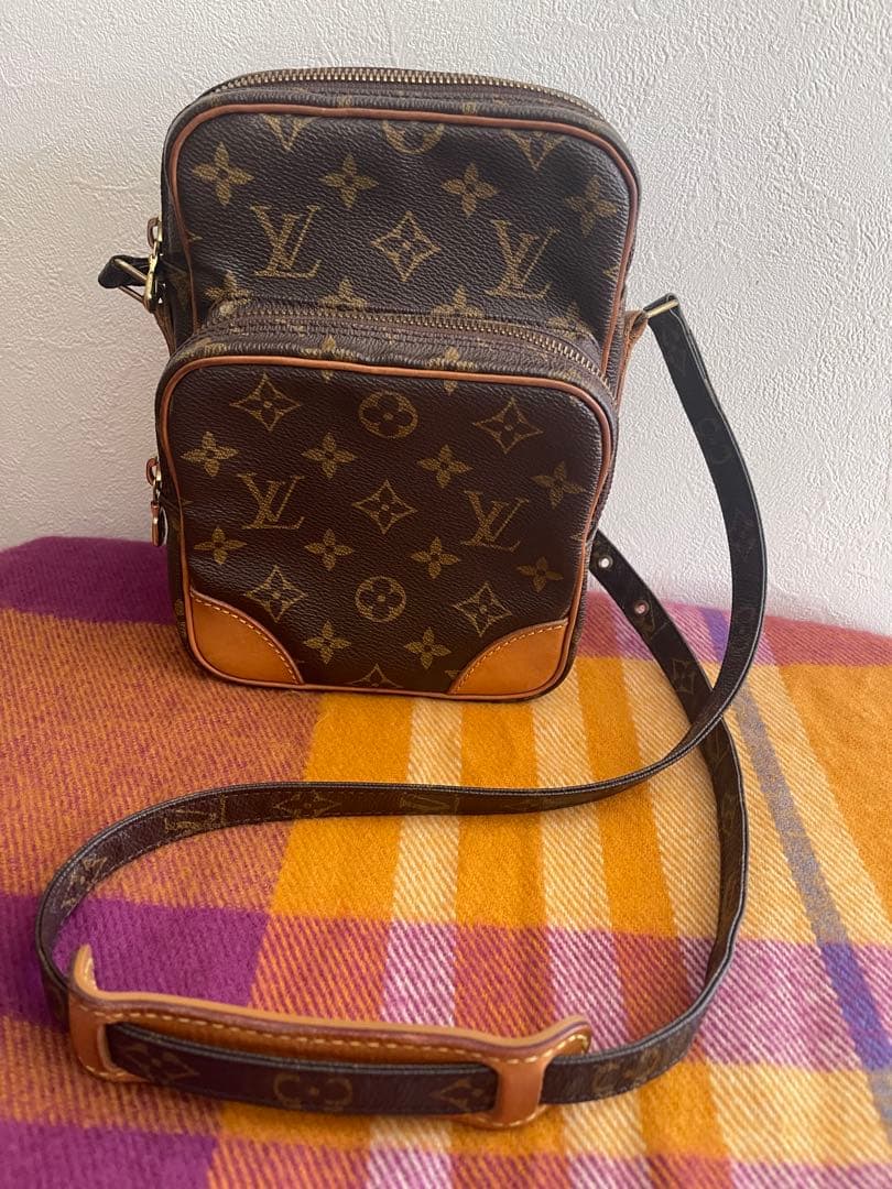 I*H様 美品 LOUIS VUITTON アマゾン ミニショル a994