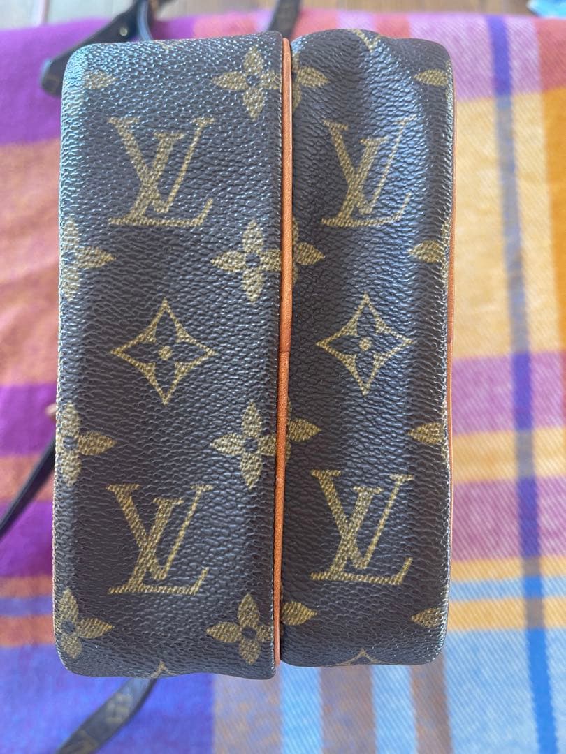 I*H様 美品 LOUIS VUITTON アマゾン ミニショル a994