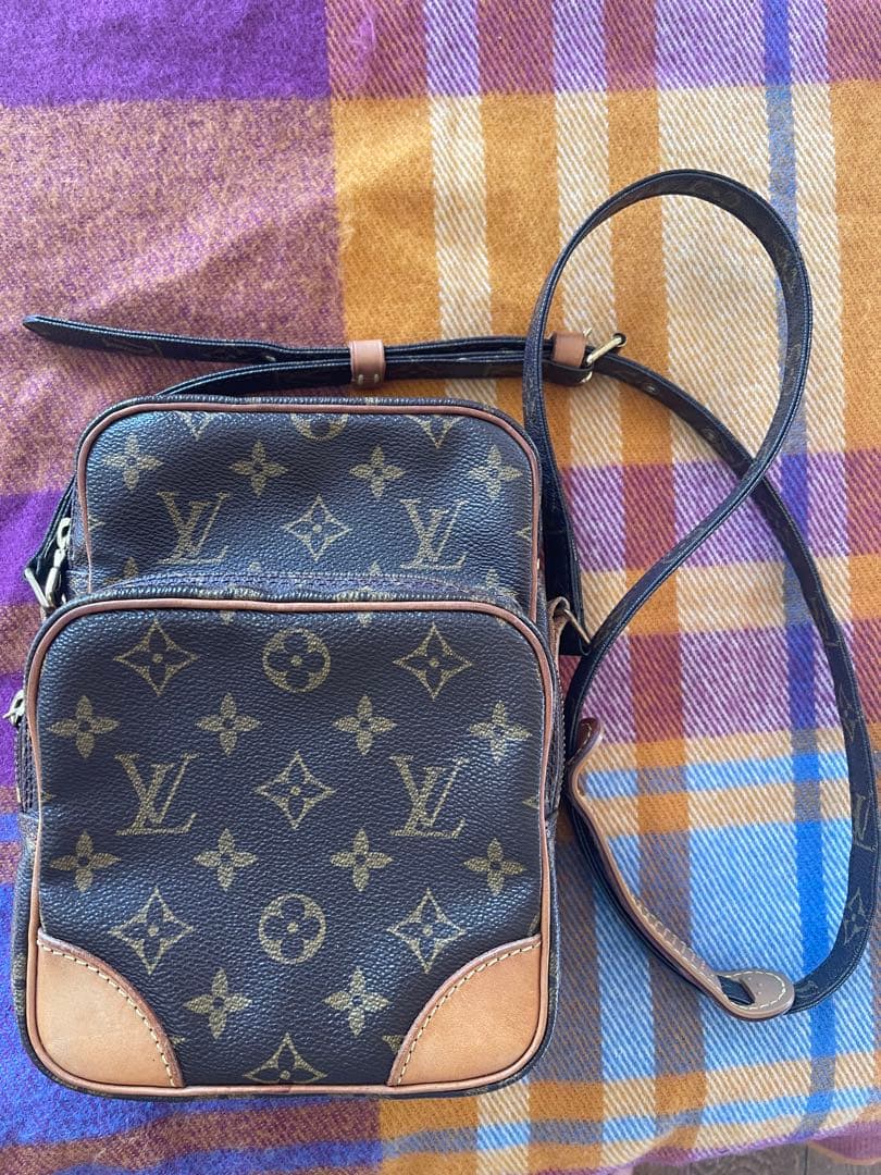 I*H様 美品 LOUIS VUITTON アマゾン ミニショル a994