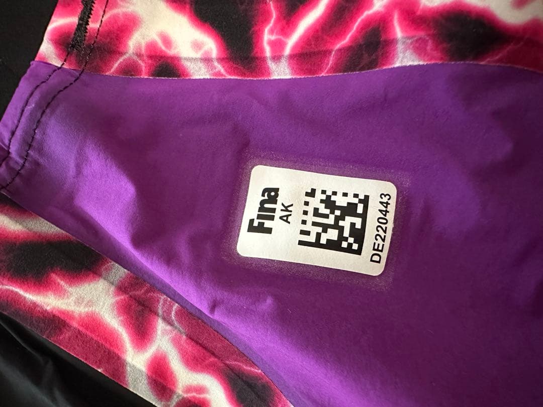 【限定お値引き中！】学arena スポーツ用水着 黒/紫　Oサイズ　状態綺麗