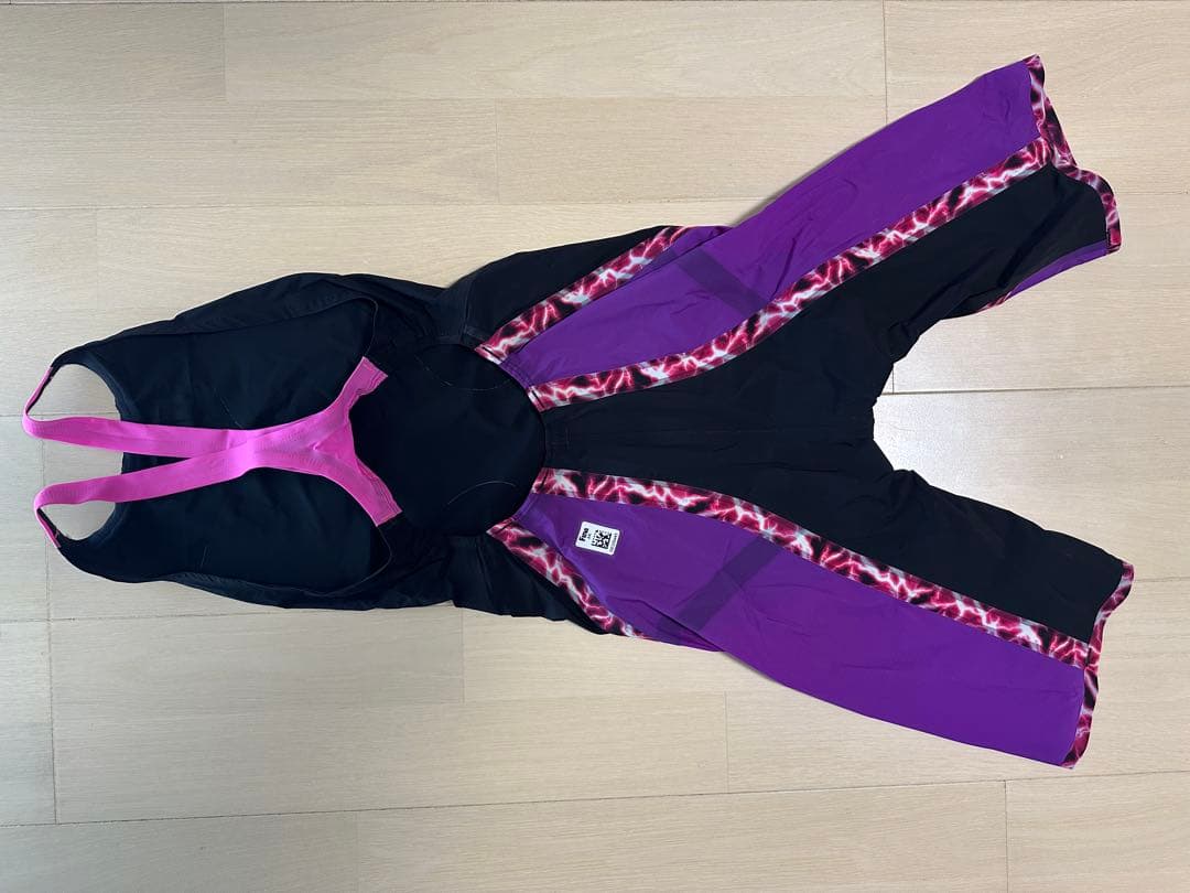 【限定お値引き中！】学arena スポーツ用水着 黒/紫　Oサイズ　状態綺麗
