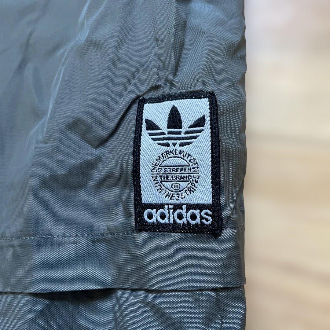 adidas 90s ナイロンジョガーパンツ
