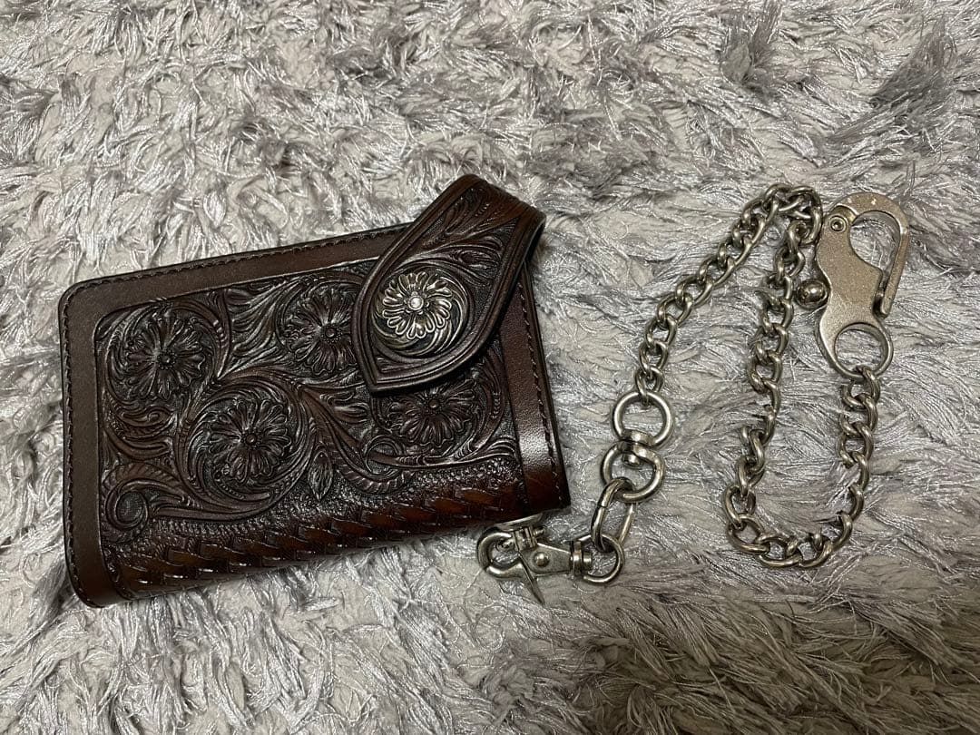 【美品】KC's ケイシズ 二つ折り財布