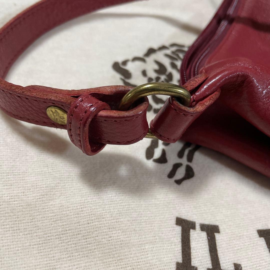 イルビゾンテ　ショルダーバッグ　三日月　赤