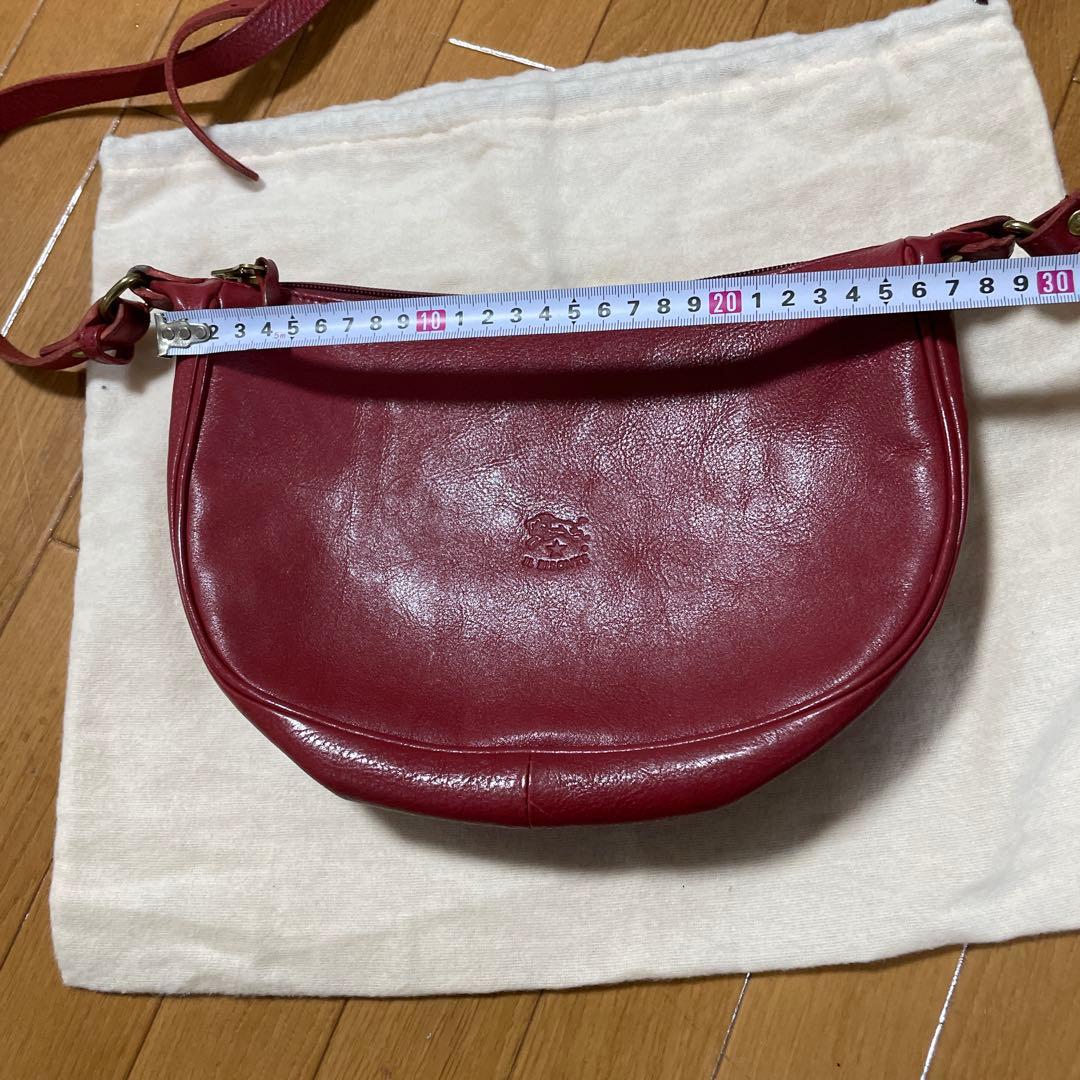 イルビゾンテ　ショルダーバッグ　三日月　赤
