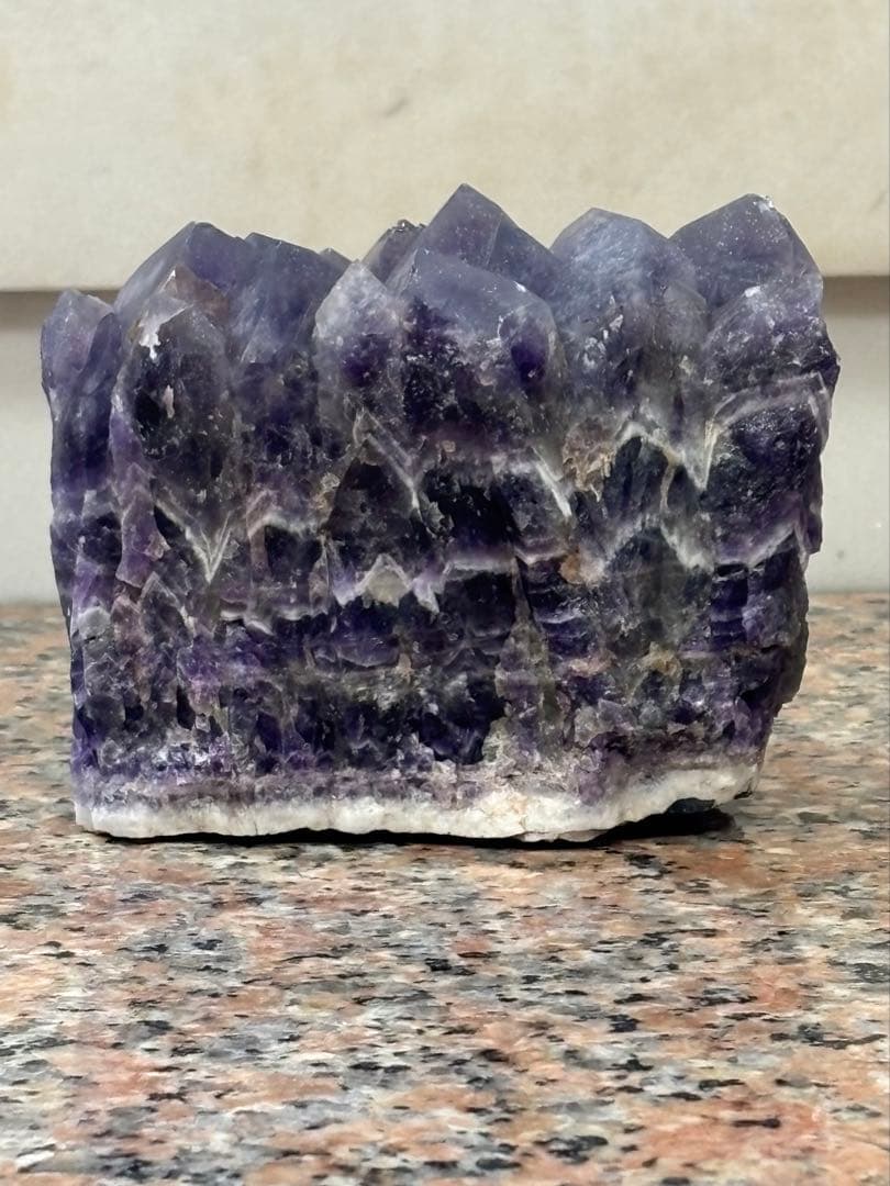 レア原石　ドリームアメジスト　夢幻紫水晶　1078g 夢の守護石　クラスター