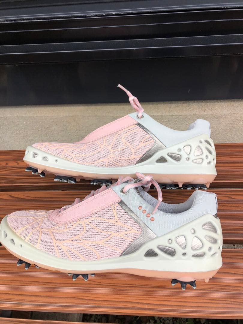 299番 新品ECCOゴルフシューズ40 25.0～25.5cmソフトスパイク