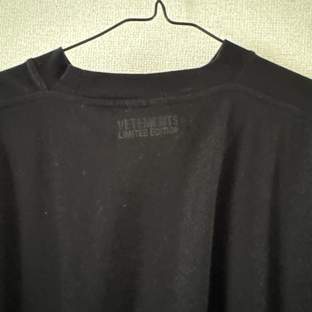 トップス VETEMENTS