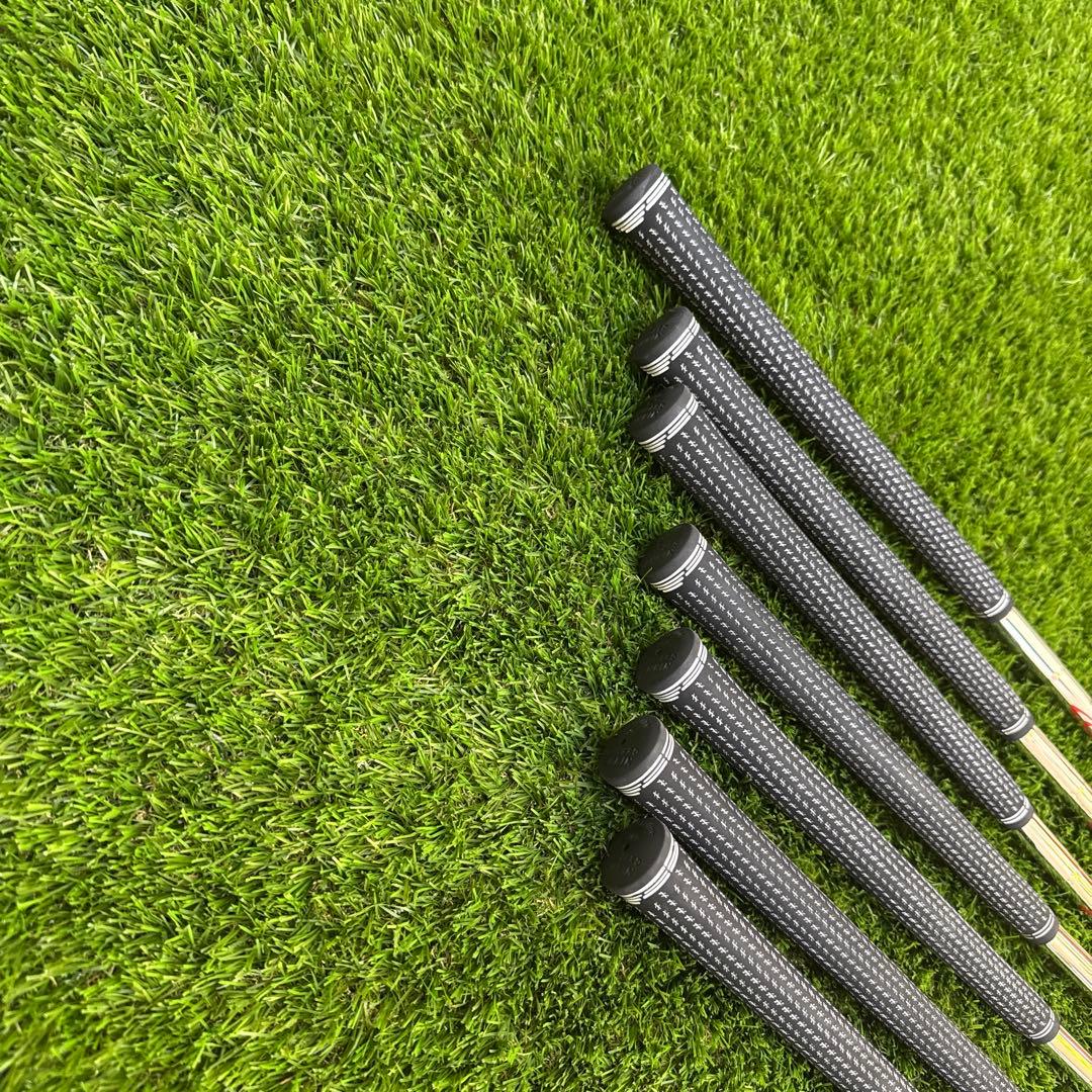 Cobra KING Tour Irons 5〜P日本仕様modus115