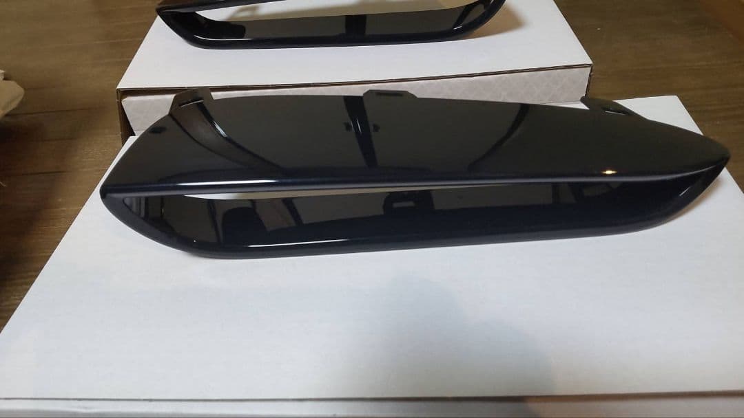 フロントバンパーサイドトリム左右