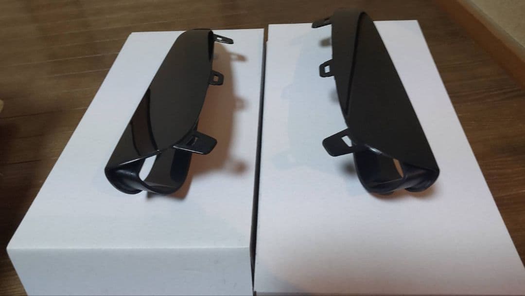 フロントバンパーサイドトリム左右