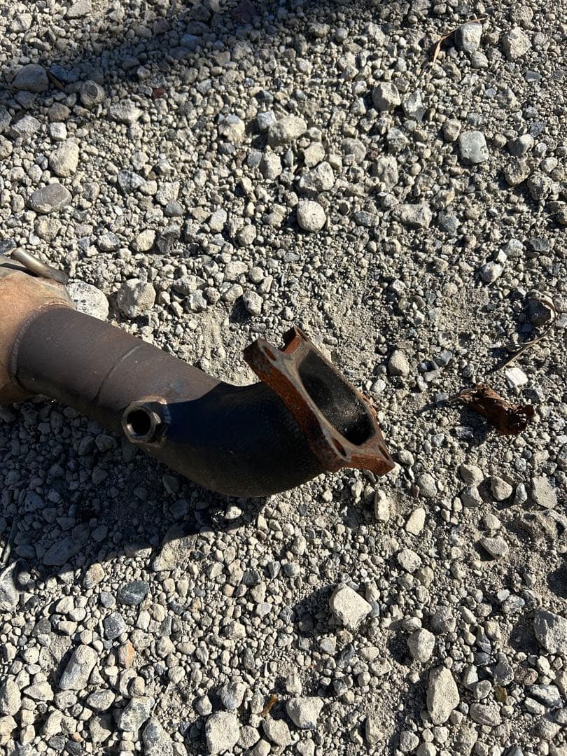 スバル　レガシィb4bl5ターボ　メタルキャタライザー　触媒