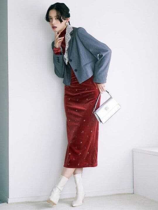 【完売品】エンブロイダリーフラワーワンピース リリーブラウン