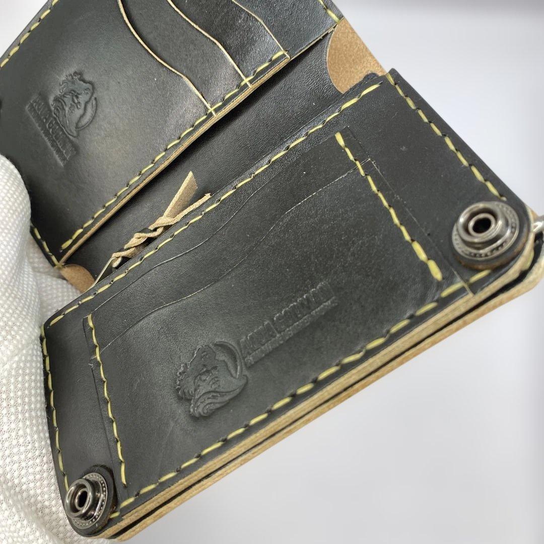 お札折らずに収納できる無骨な手染めミドルトラッカーウォレット BTW0627